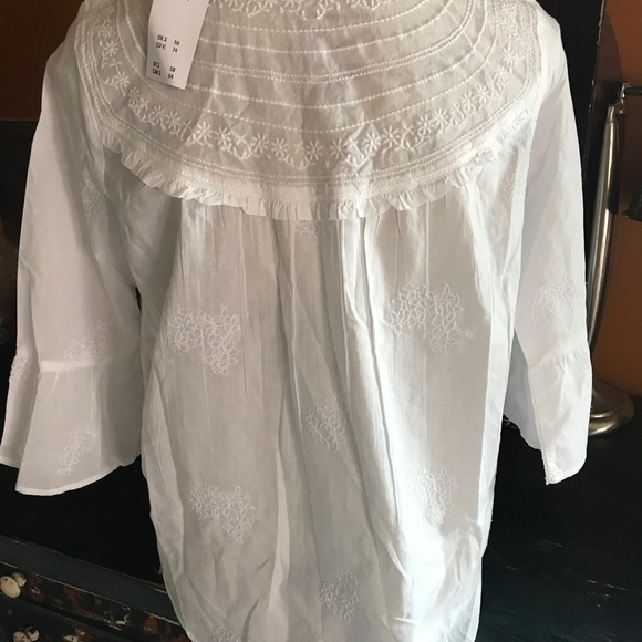 NWT Abercrombie & Fitch White Blouse XS - Picture 4 of 5